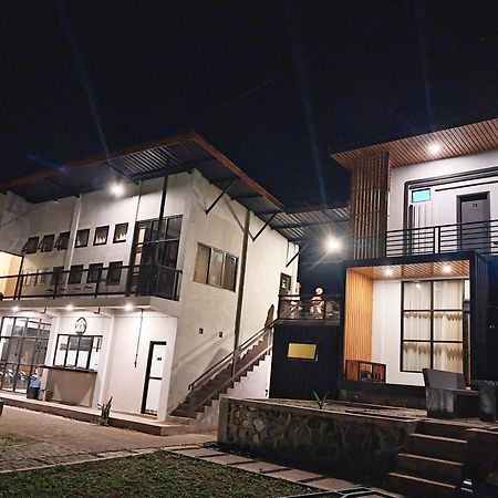Bromo Dormitory & Cabin Экстерьер фото